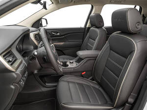 جي إم سي أكاديا الداخلية 