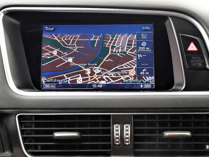 Audi SQ5 1st (Typ 8R) Generation Interior 