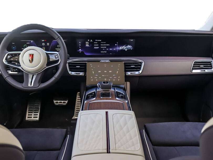Hongqi E HS9 2025 Interior 