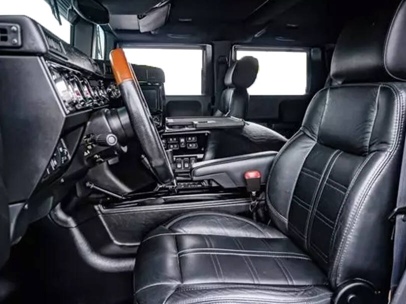 Hummer H1 Interior 