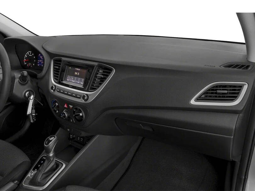 Hyundai Accent 5th (HC) Generation Interior 