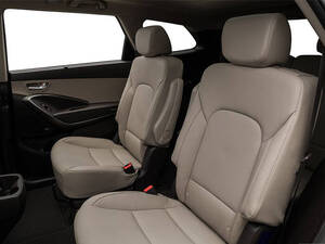 Hyundai Grand Santa Fe Interior 