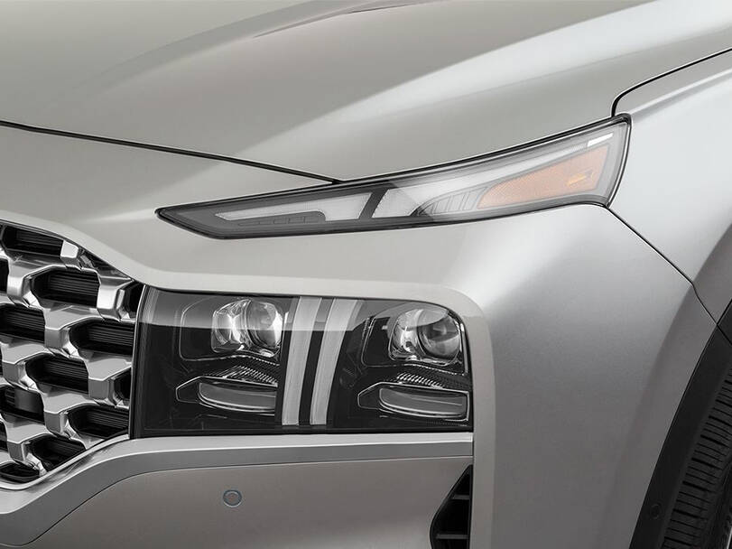 Hyundai Grand Santa Fe Exterior 