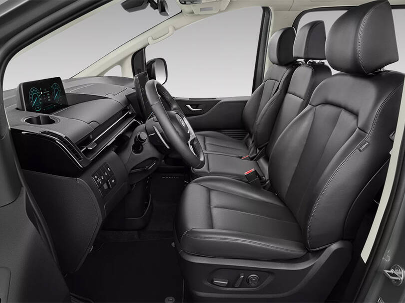 هيونداي ستاريا 2025 Interior 