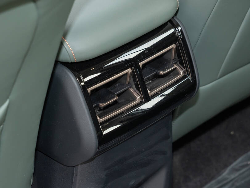 iCAR EQ3 2025 Interior 