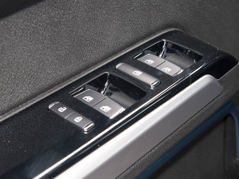 بايك بي جي ٤٠ Interior 