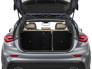 إنفينيتي كيو ٣٠ الداخلية 