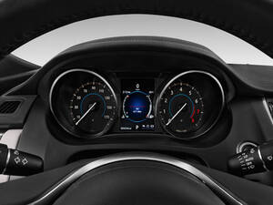  جاكوار E Pace الداخلية 