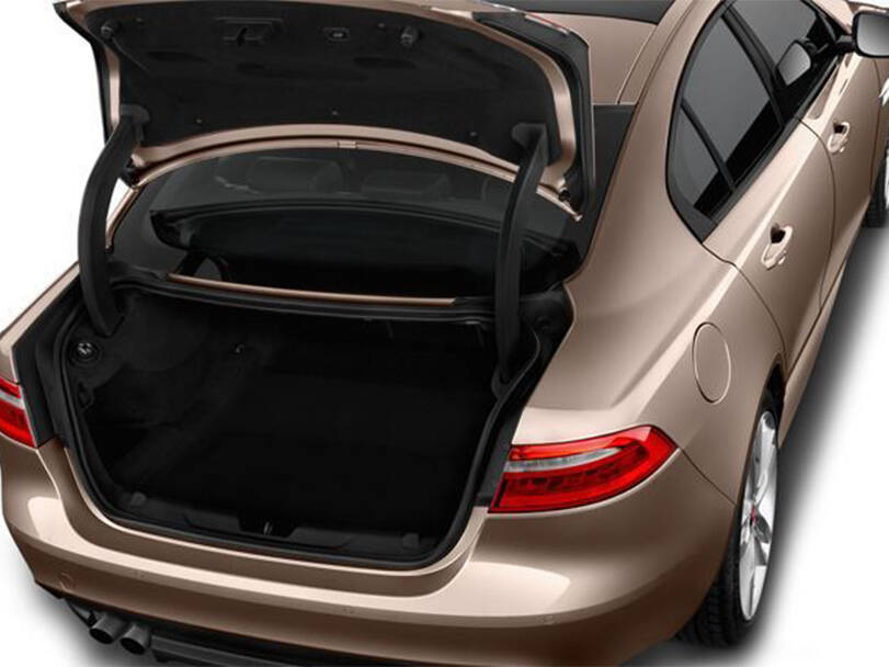 Jaguar XE Interior 
