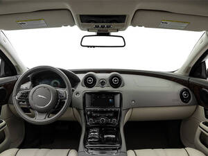  جاكوار XJ الداخلية 