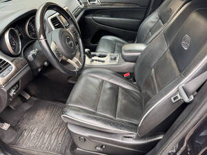 Jeep Cherokee Interior 